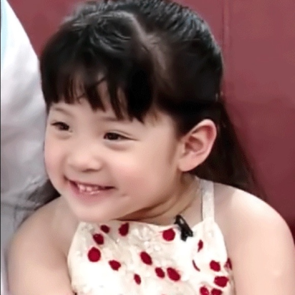 Meet your Posher, Iris